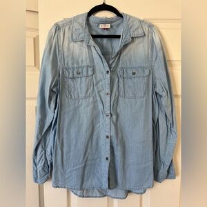 Women’s Light Blue Button-Up Shirt